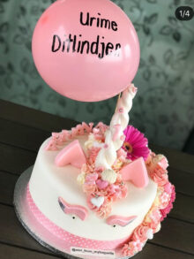 Einhorntorte in Pink