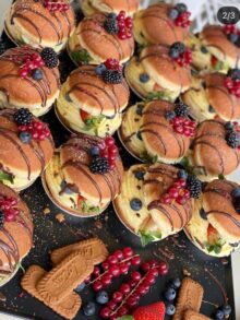 Bienenstich Spezial mit Beeren