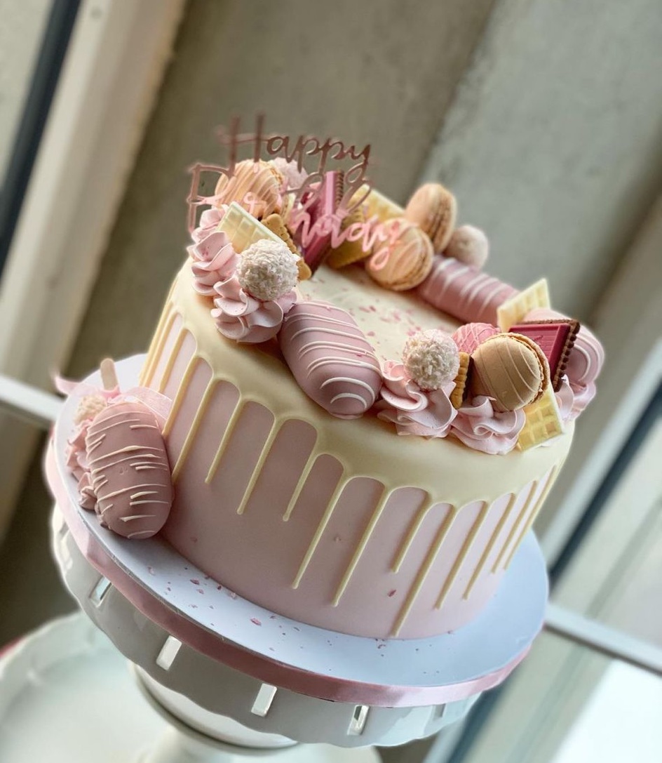 Rosa Torte mit Cakecicles